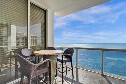 Copropriété à vendre à Sunny Isles Beach, Floride: 3 chambres, 174.01 m2 № 2240506 - photo 10