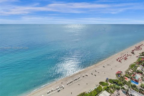 Copropriété à vendre à Sunny Isles Beach, Floride: 3 chambres, 174.01 m2 № 2240506 - photo 16