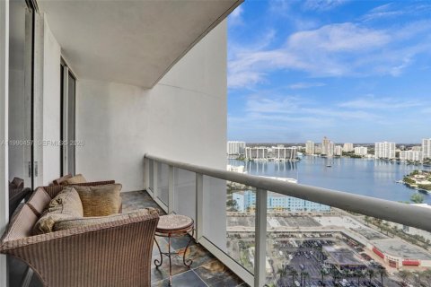 Copropriété à vendre à Sunny Isles Beach, Floride: 3 chambres, 174.01 m2 № 2240506 - photo 29