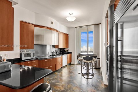 Copropriété à vendre à Sunny Isles Beach, Floride: 3 chambres, 174.01 m2 № 2240506 - photo 25