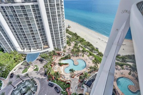 Condo à Sunny Isles Beach, Floride, 3 chambres № 2240506