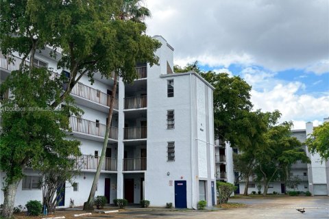 Condominio en alquiler en Miramar, Florida, 2 dormitorios, 77.29 m2 № 2073161 - foto 19