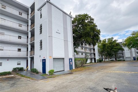 Condominio en alquiler en Miramar, Florida, 2 dormitorios, 77.29 m2 № 2073161 - foto 20