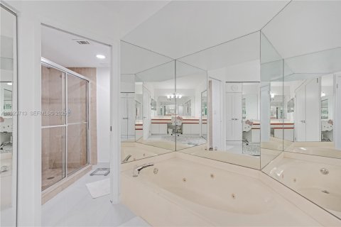 Снять в аренду кондоминиум в Авентура, Флорида 2 спальни, 125.7м2, № 2034734 - фото 29