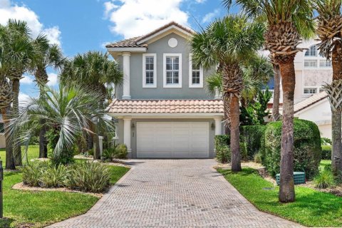 Casa en Palm Coast, Florida 4 dormitorios, 306.76 m2 № 2133637