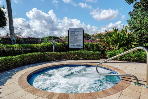 Appartement à louer à Palm Beach Gardens, Floride: 1 chambre, 76.55 m2 № 2169253 - photo 3