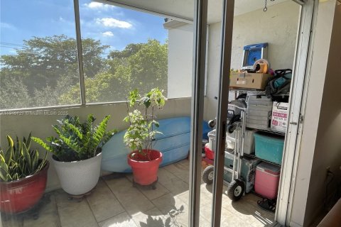 Condominio en venta en Pinecrest, Florida, 3 dormitorios, 124.12 m2 № 1971804 - foto 6