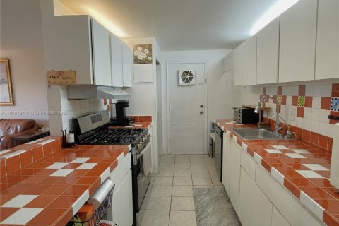 Condominio en venta en Pinecrest, Florida, 3 dormitorios, 124.12 m2 № 1971804 - foto 10