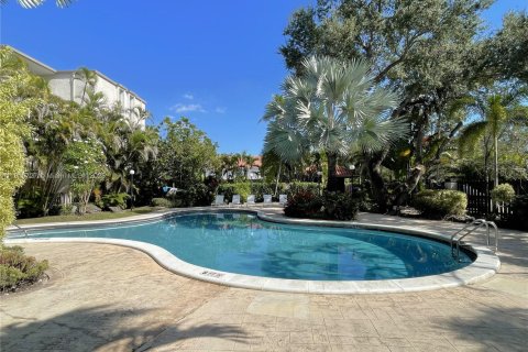 Condominio en venta en Pinecrest, Florida, 3 dormitorios, 124.12 m2 № 1971804 - foto 23