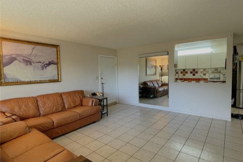 Condominio en venta en Pinecrest, Florida, 3 dormitorios, 124.12 m2 № 1971804 - foto 7