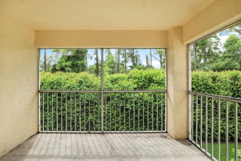 Condo in Naples, Florida, 2 bedrooms № 2118809 - photo 21