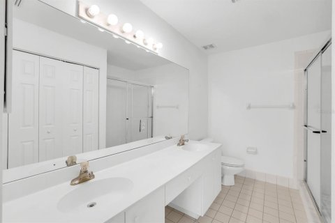 Condo in Naples, Florida, 2 bedrooms № 2118809 - photo 11