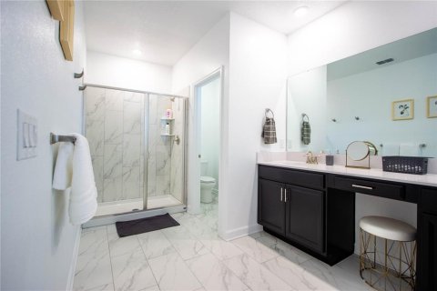 House in Davenport, Florida 5 bedrooms, 286.23 sq.m. № 1591581 - photo 20