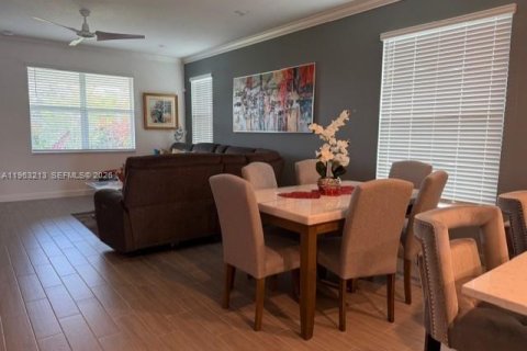 Купить виллу или дом в Порт-Сент-Луси, Флорида 3 спальни, 149.57м2, № 2025884 - фото 8