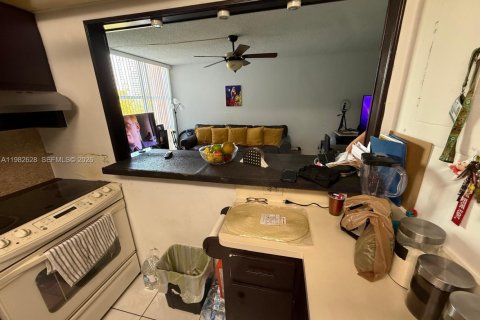 Copropriété à vendre à Sunny Isles Beach, Floride: 1 chambre, 67.35 m2 № 2049219 - photo 11