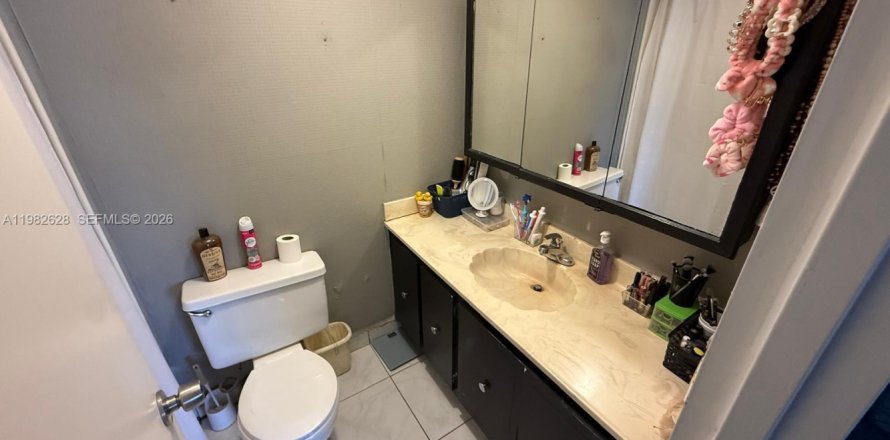 Condo à Sunny Isles Beach, Floride, 1 chambre  № 2049219