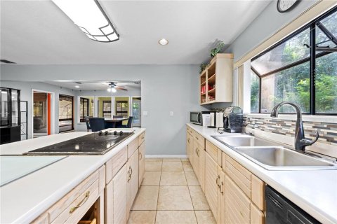 Casa en venta en Kissimmee, Florida, 4 dormitorios, 256.41 m2 № 1902992 - foto 21