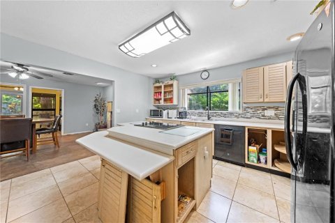 Casa en venta en Kissimmee, Florida, 4 dormitorios, 256.41 m2 № 1902992 - foto 19