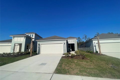 House in Palm Coast, Florida 4 bedrooms, 142.42 sq.m. № 1415790 - photo 2