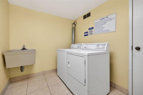 Condominio en venta en Saint Petersburg, Florida, 1 dormitorio, 69.21 m2 № 2197381 - foto 22