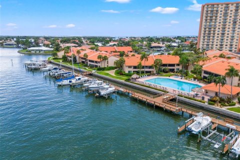Condominio en venta en Saint Petersburg, Florida, 1 dormitorio, 69.21 m2 № 2197381 - foto 26