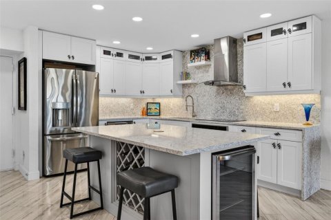Condominio en venta en Saint Petersburg, Florida, 1 dormitorio, 69.21 m2 № 2197381 - foto 5