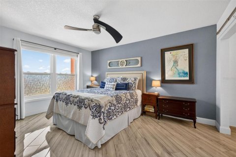 Condominio en venta en Saint Petersburg, Florida, 1 dormitorio, 69.21 m2 № 2197381 - foto 13