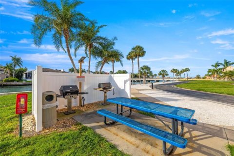 Condominio en venta en Saint Petersburg, Florida, 1 dormitorio, 69.21 m2 № 2197381 - foto 28