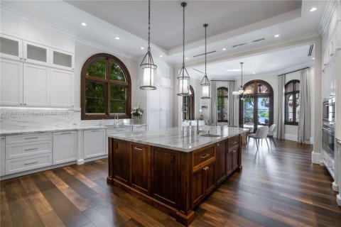 Купить виллу или дом в Майами-Бич, Флорида 15 спален, 2233м2, № 2015828 - фото 17