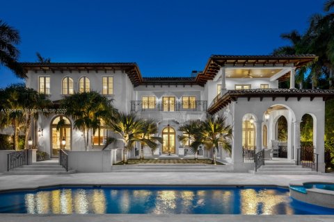 Купить виллу или дом в Майами-Бич, Флорида 15 спален, 2233м2, № 2015828 - фото 19