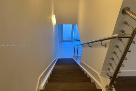 Снять в аренду кондоминиум в Дорал, Флорида 3 спальни, 177.26м2, № 2017579 - фото 6