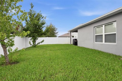 House in DeLand, Florida 3 bedrooms, 139.35 sq.m. № 2313398 - photo 25