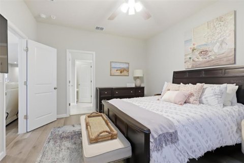 House in DeLand, Florida 3 bedrooms, 139.35 sq.m. № 2313398 - photo 13
