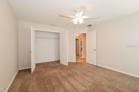 Villa ou maison à louer à Minneola, Floride: 4 chambres, 229.93 m2 № 2426860 - photo 14