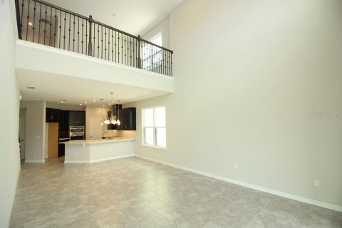 House in Apollo Beach, Florida 4 bedrooms, 191.38 sq.m. № 1663190 - photo 6