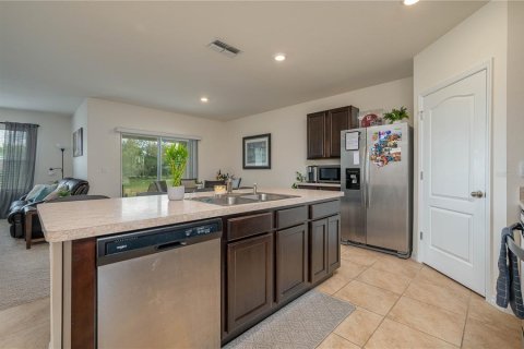 Villa ou maison à vendre à Winter Haven, Floride: 4 chambres, 171.96 m2 № 2429632 - photo 7