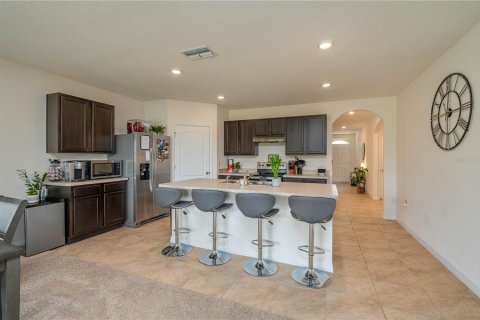 Villa ou maison à vendre à Winter Haven, Floride: 4 chambres, 171.96 m2 № 2429632 - photo 5