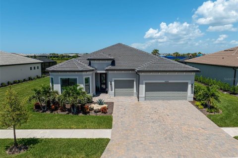 House in Nokomis, Florida 3 bedrooms, 281.31 sq.m. № 1910589 - photo 1