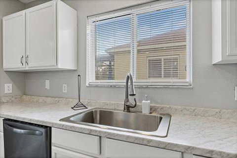 Casa en alquiler en Davenport, Florida, 4 dormitorios, 176.14 m2 № 1900500 - foto 19