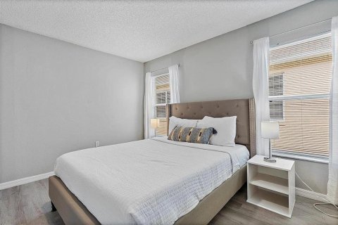 Casa en alquiler en Davenport, Florida, 4 dormitorios, 176.14 m2 № 1900500 - foto 6