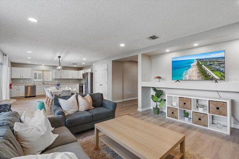 Casa en alquiler en Davenport, Florida, 4 dormitorios, 176.14 m2 № 1900500 - foto 7