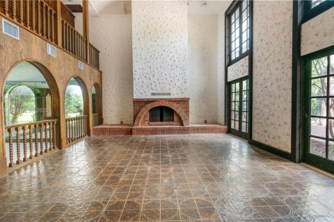 House in Davie, Florida 5 bedrooms, 959.87 sq.m. № 1859970 - photo 14