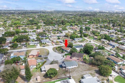 Villa ou maison à louer à Deerfield Beach, Floride: 4 chambres, 122.63 m2 № 2433950 - photo 2