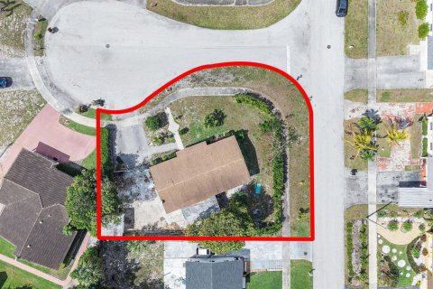Villa ou maison à louer à Deerfield Beach, Floride: 4 chambres, 122.63 m2 № 2433950 - photo 3