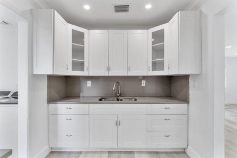 Villa ou maison à louer à Deerfield Beach, Floride: 4 chambres, 122.63 m2 № 2433950 - photo 4