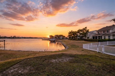Villa ou maison à vendre à Apollo Beach, Floride: 3 chambres, 176.79 m2 № 2098848 - photo 25