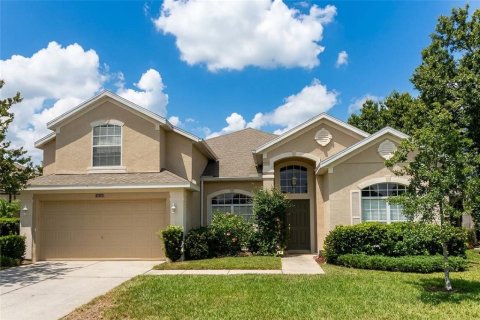 Villa ou maison à Oviedo, Floride 4 chambres, 241.36 m2 № 2405247