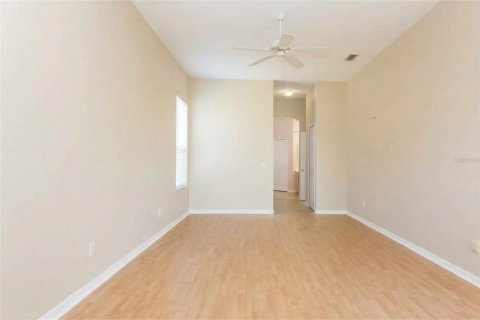 Villa ou maison à vendre à Oviedo, Floride: 4 chambres, 241.36 m2 № 2405247 - photo 10