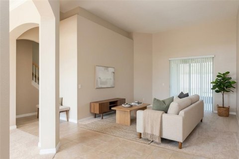 Villa ou maison à vendre à Oviedo, Floride: 4 chambres, 241.36 m2 № 2405247 - photo 2