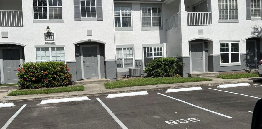 Condominio en Orlando, Florida, 2 dormitorios № 1905429